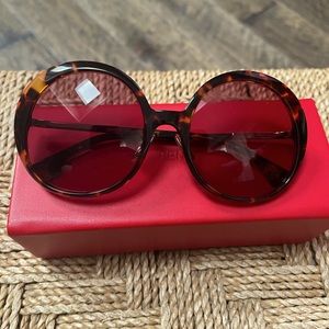 New Authentic Fendi round oversized sunglasses
